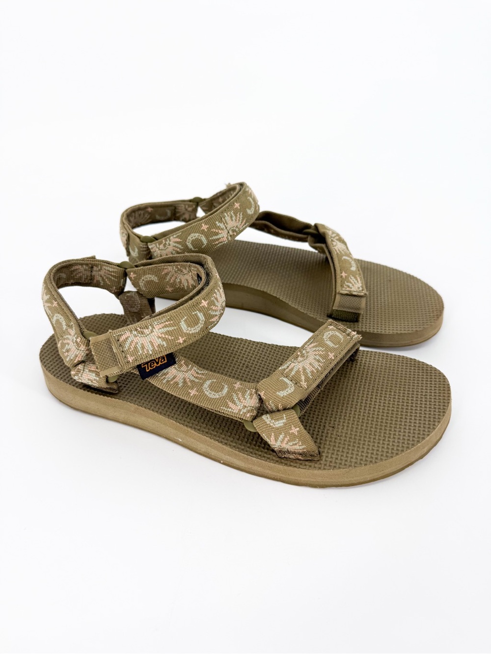 Teva Original Universal Sandal in Sun + Moon Aloe Size 8